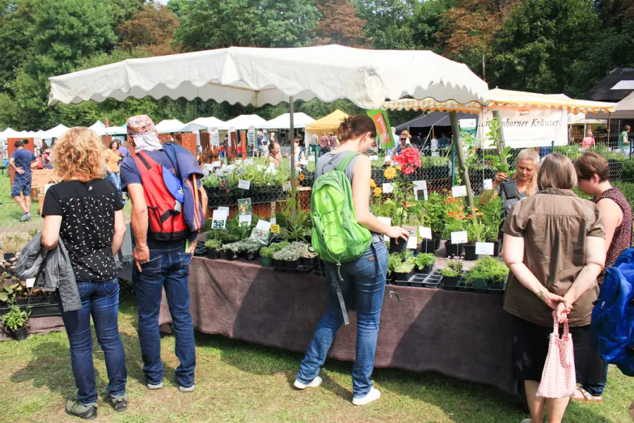 Biogartenmesse auf Schloss Türnich