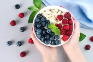 Ölmühle Bayreuth - Rezepte 4 Mariendistelsamen-Frischkäse mit Beeren